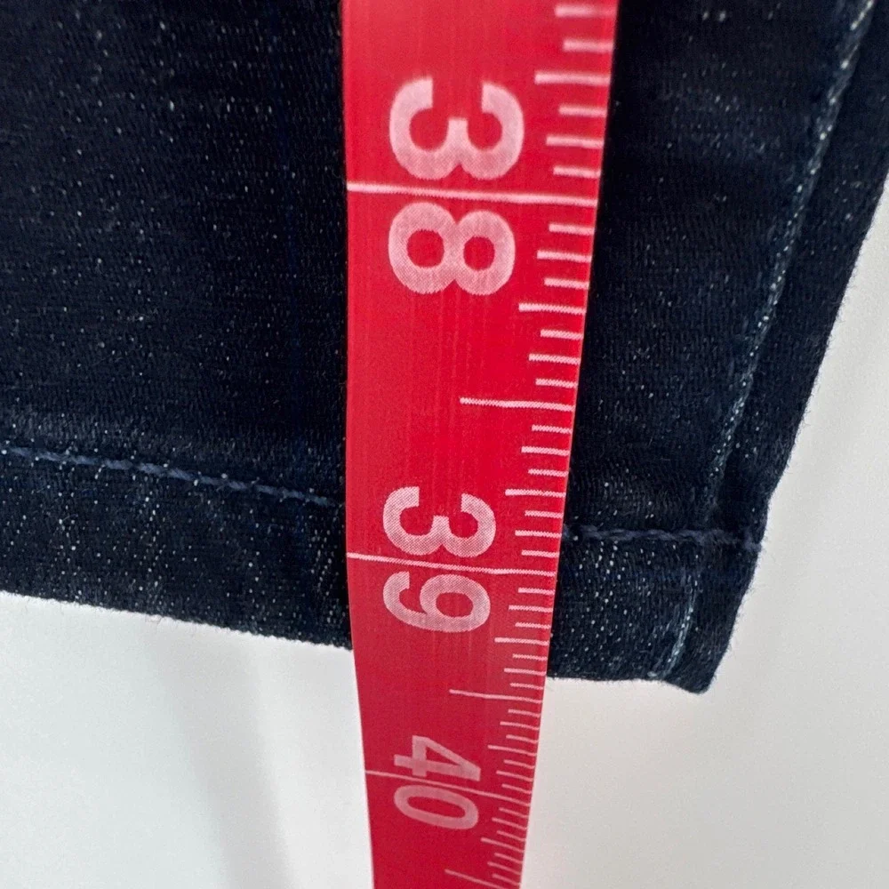 Lucky Brand 411 Athletic Taper Mens 31x30 Dark Blue Coolmax Stretch Jeans